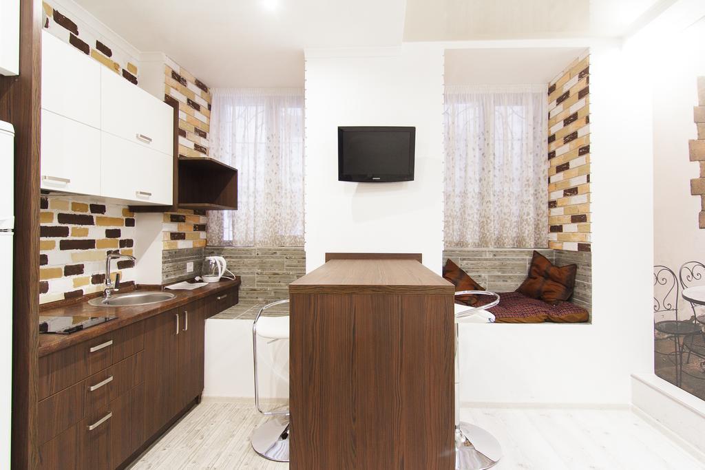 Club Suite Near Deribasovskaya Odessa Extérieur photo